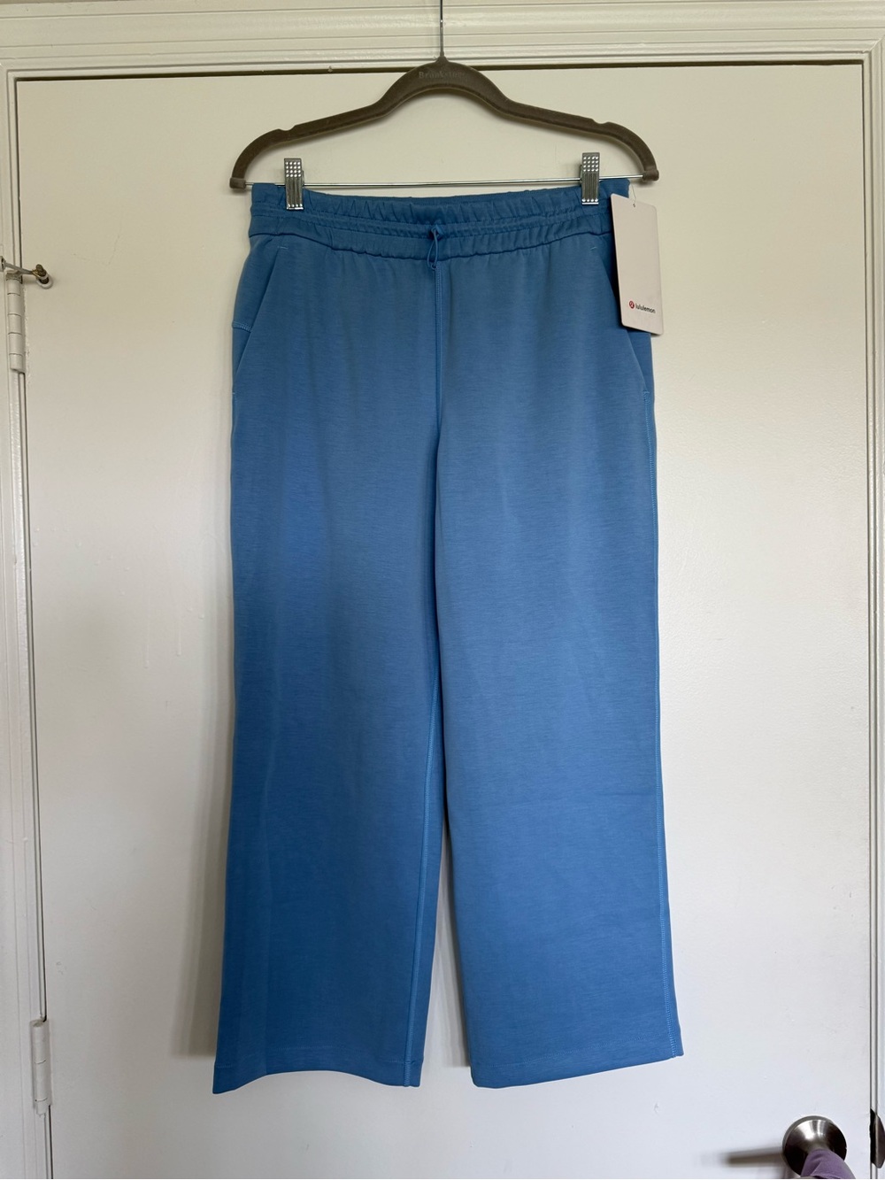 NWT lululemon softstreme crop pants